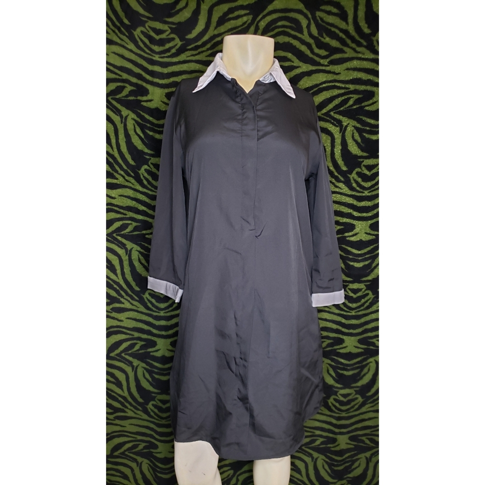 Black & white collared longsleeve dress w/ buttons